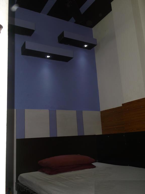Hotel Abhineet Palace Džajpur Pokoj fotografie